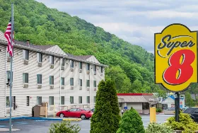 Photograph of Super 8, La Vale