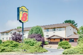 Photograph of Super 8, Hagerstown