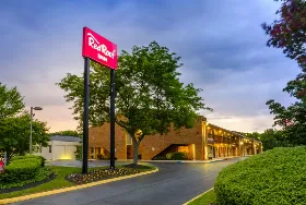 Photograph of Red Roof Inn, Edgewood