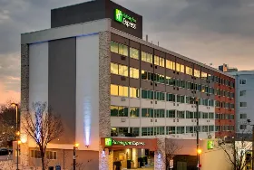 Photograph of Holiday Inn Express, Silver Spring
