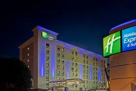 Photograph of Holiday Inn Express, Catonsville