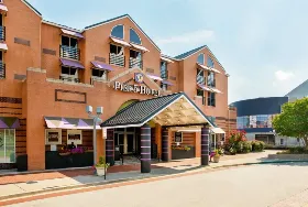 Photograph of Pier 5, Baltimore