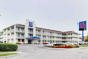 Photograph of Motel 6, Linthicum Heights
