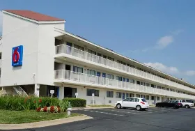 Photograph of Motel 6, Gaithersburg