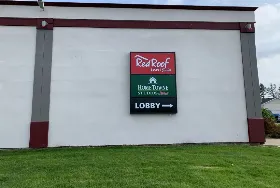 Photograph of HomeTowne Studios, Battle Creek