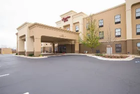 Photograph of Hampton Inn, Marshall