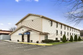 Photograph of Travelodge, Battle Creek