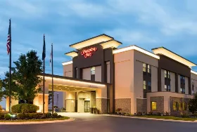 Photograph of Hampton Inn, Midland
