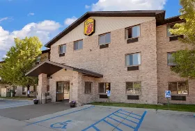 Photograph of Super 8, Mount Pleasant