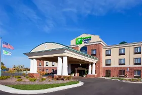 Photograph of Holiday Inn Express, Bay City