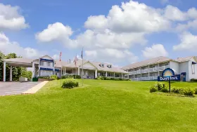 Photograph of Days Inn, Petoskey