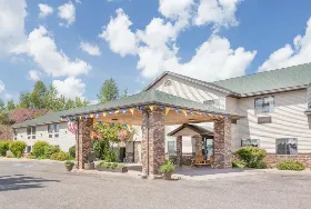 Photograph of Days Inn by Wyndham Iron Mountain, Iron Mountain