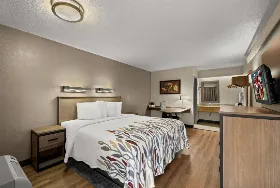 Photograph of Red Roof Inn, Madison Heights
