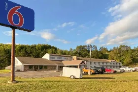 Photograph of Motel 6, Norway