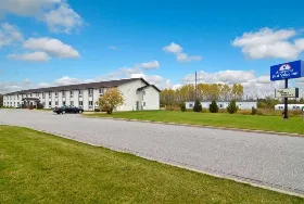 Photograph of Americas Best Value Inn, Sault Sainte Marie