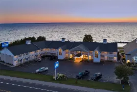 Photograph of Baymont by Wyndham, Saint Ignace