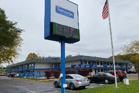 Photograph of Travelodge, Grand Rapids