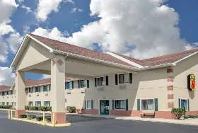 Photograph of Super 8, Three Rivers