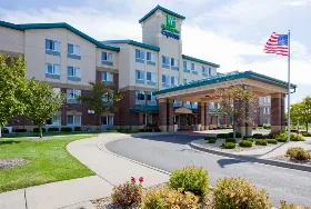 Photograph of Holiday Inn Express, Vadnais Heights