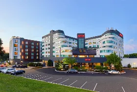 Photograph of Minneapolis Marriott West, Minneapolis