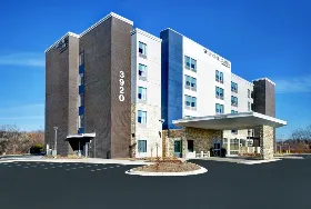 Photograph of SpringHill Suites, Arden Hills