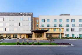 Photograph of Courtyard, Woodbury