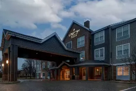 Photograph of Country Inn & Suites, Red Wing