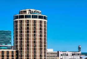 Photograph of Radisson Hotel, Duluth