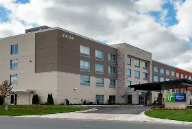 Photograph of Holiday Inn Express, Eagan