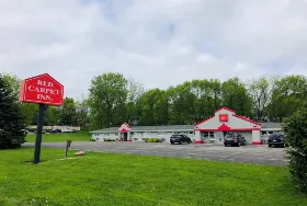 Photograph of Red Carpet Inn, Windom