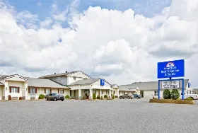 Photograph of Americas Best Value Inn, Thief River Falls