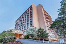 Photograph of Embassy Suites, Kansas City