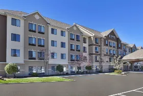 Photograph of Staybridge Suites Columbia-Hwy 63 & I-70, Columbia