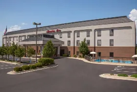 Photograph of Hampton Inn, Saint Robert