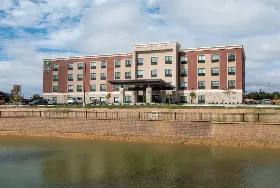 Photograph of Holiday Inn Express, Wentzville