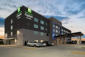 Photograph of Holiday Inn Express, Kingdom City