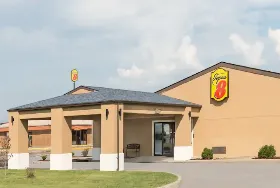 Photograph of Super 8, Charleston
