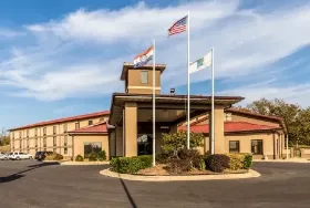Photograph of Quality Inn, West Plains
