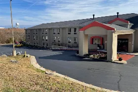 Photograph of Red Roof Inn, Branson