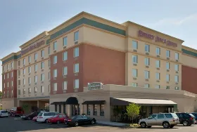 Photograph of Drury Inn & Suites, Saint Louis