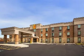 Photograph of Super 8, Saint Louis