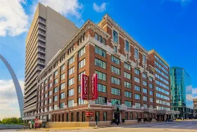 Photograph of Drury Plaza Hotel, Saint Louis