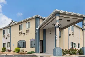 Photograph of Travelodge, Saint Louis