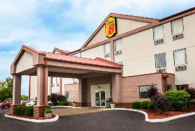 Photograph of Super 8, Pevely