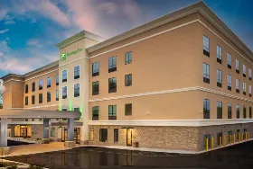 Photograph of Holiday Inn St. Louis - Creve Coeur, Saint Louis