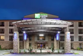 Photograph of Holiday Inn Express, Berkeley