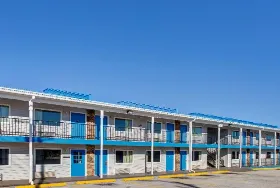 Photograph of Motel 6 [1727465613], Branson
