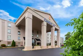 Photograph of Comfort Inn, Saint Louis