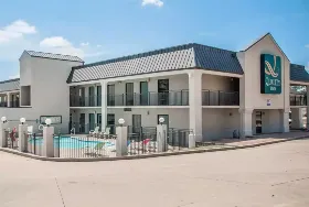 Photograph of Quality Inn, Springfield