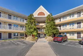 Photograph of Extended Stay America Select Suites, Maryland Heights